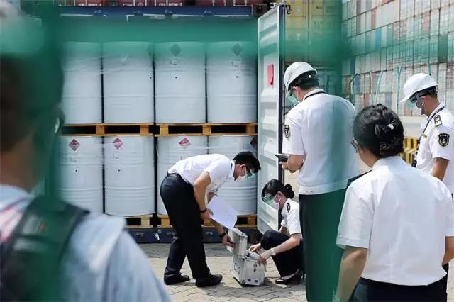 入境返乡问题大 携带物品要谨慎