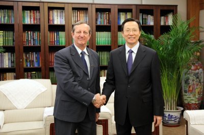 韩长赋会见古巴驻华大使拉米雷斯