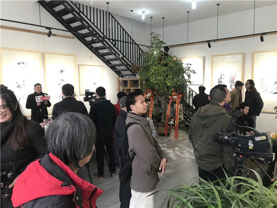 《写花弄影》—李若清花鸟小品展于屏雅斋美术馆举行