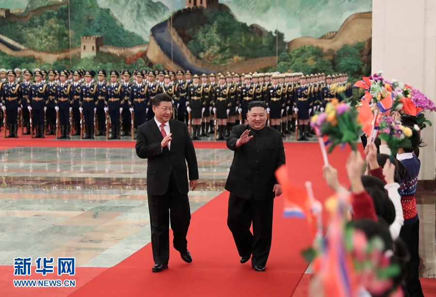 习近平同朝鲜劳动党委员长金正恩举行会谈