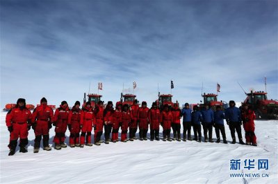 ͨѶ����һ�ֹ��꣬�����ϼ������ϡ��񱼡�