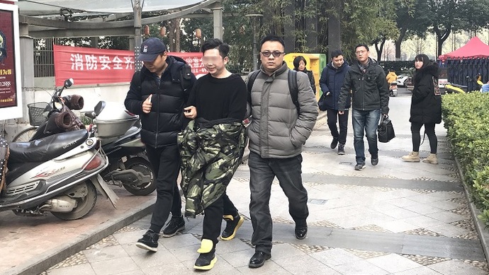 虚假网站发布“负面新闻”敲诈勒索 上海警方抓获4名幕后黑手