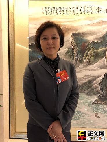 杨晶代表:检察机关惩防并举整治"校园贷"