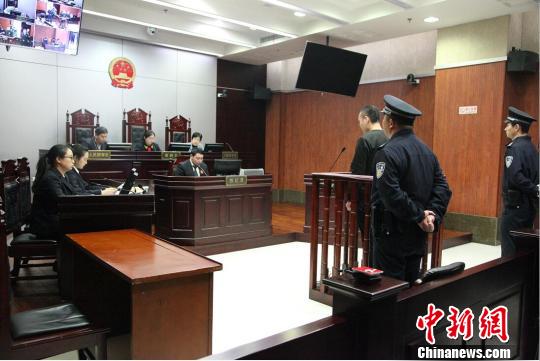 假法师骗5名女大学生24万余元:给你男友种“情蛊”