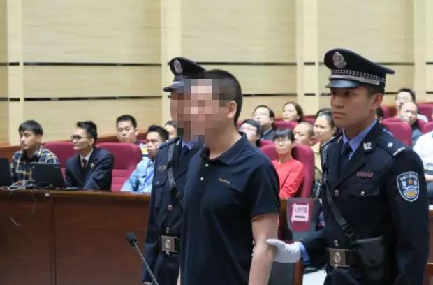 派出所所长涉嫌充当“保护伞”,广西北海中院开庭审理!