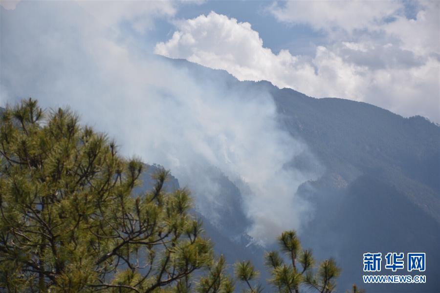 记者手记：向火山行——四川冕宁森林大火现场直击