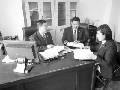 ��ƿƳ��ģ����⾭��:�����Ƴ� ��ҵ������Ѷ������