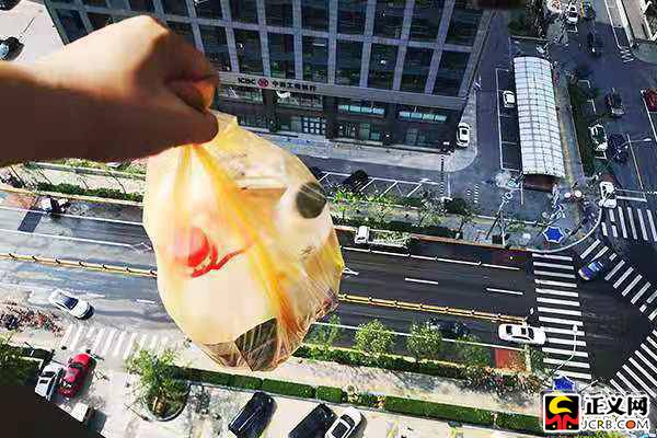 悬挂在城市上空的痛:高空抛物难题如何解?