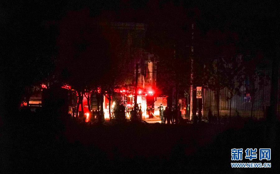 江苏连云港一企业发生火灾 暂无人员伤亡