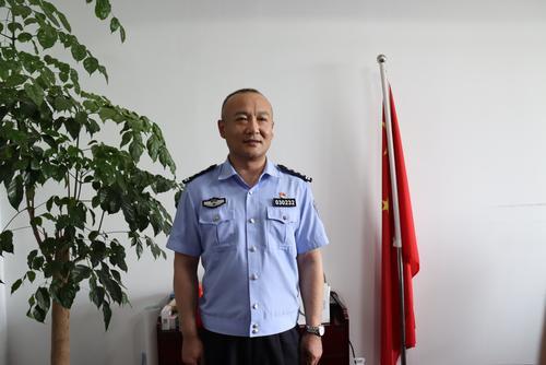 李晴代表:领导干部带头办案可发挥＂示范效应＂