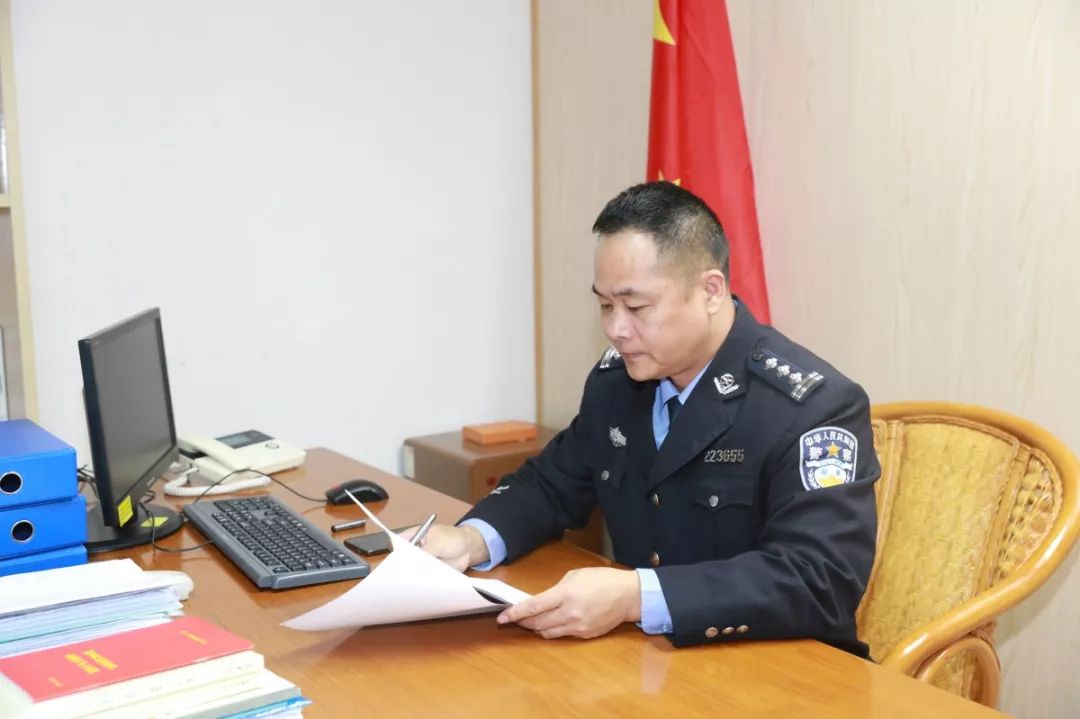 面对盘踞超过20年的涉黑组织,他找到了案件的突破口!