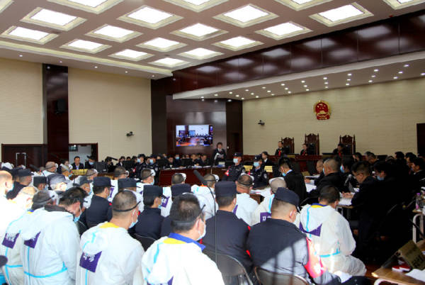 长达427天的扫黑持久战:一场正义与黑恶的较量