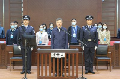 观察 | 全家腐 全家覆