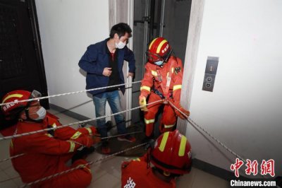 老旧电梯安全事故引关注，电梯有退休年龄吗